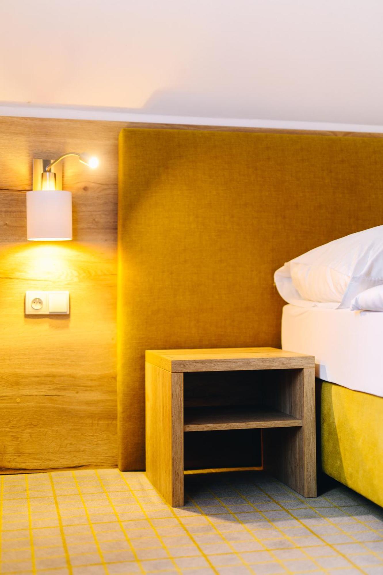Отель Hotel Ski